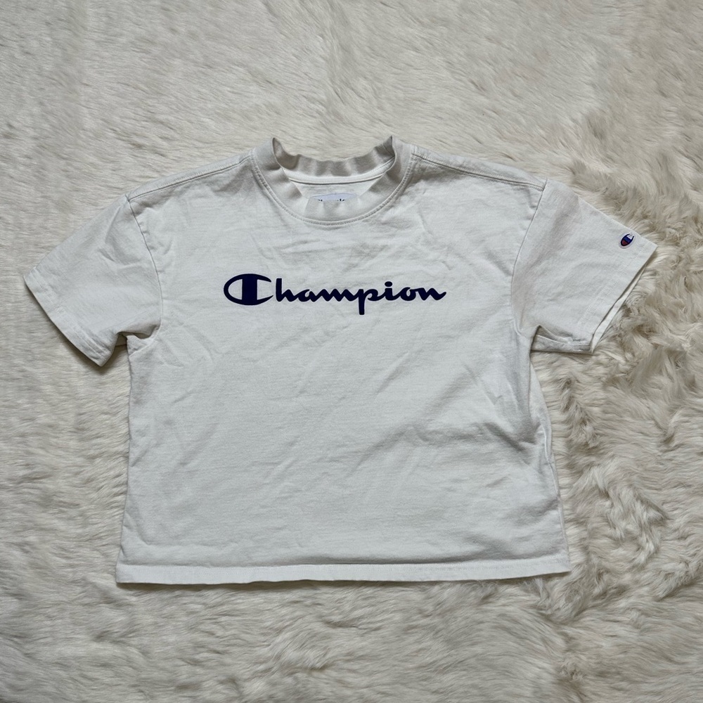 𝅺White Champion Crop Top XS